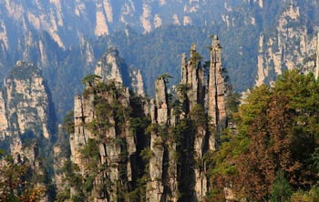 長沙出發(fā)到黃龍洞、張家界森林公園、天門山、鳳凰五日游